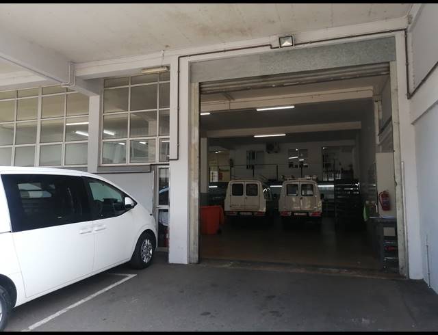 353M² WAREHOUSE TO LET IN WATERFALL